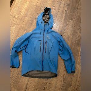 Arcteryx storm jacket
